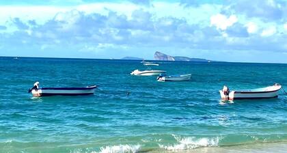 Single-storey villa, 7 minutes from the beach LA POINTE AUX CANONNIERS