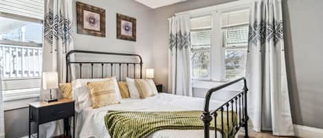 3 chambres, bureau, fer et planche à repasser, Wi-Fi gratuit