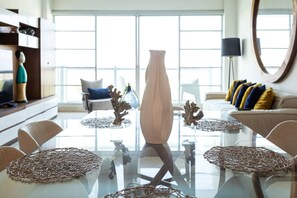 TV - Refined Condo w/ Vidanta Access (Nuevo Vallarta)