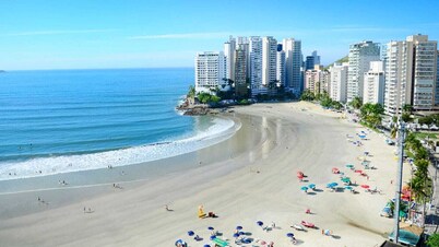 Beautiful apartment Guarujá Pitangueiras - 3 bedrooms 80 meters from the beach