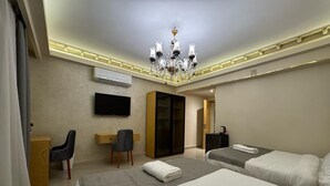 Family Triple Room | Desk, soundproofing, WiFi (free) - Dyafa Pyramids Hotel & Spa (Giza)