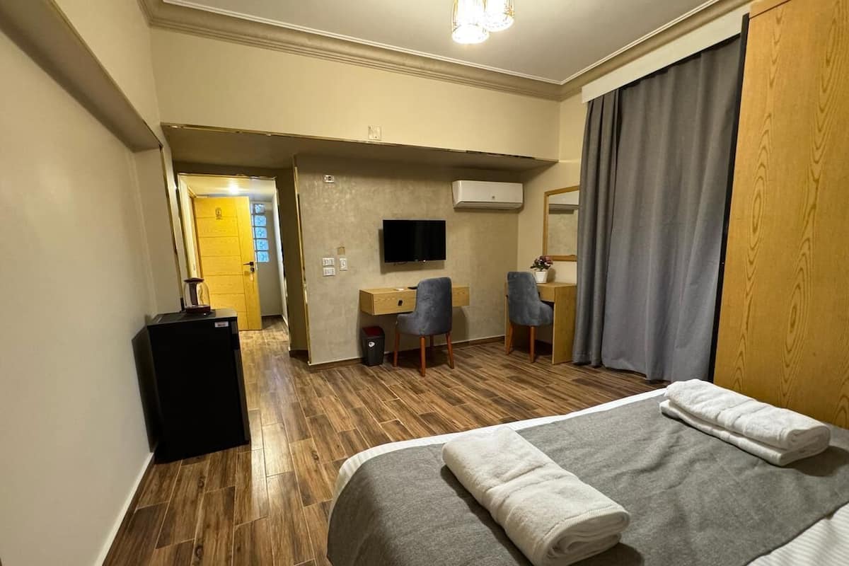 Deluxe Double Room, Pool View