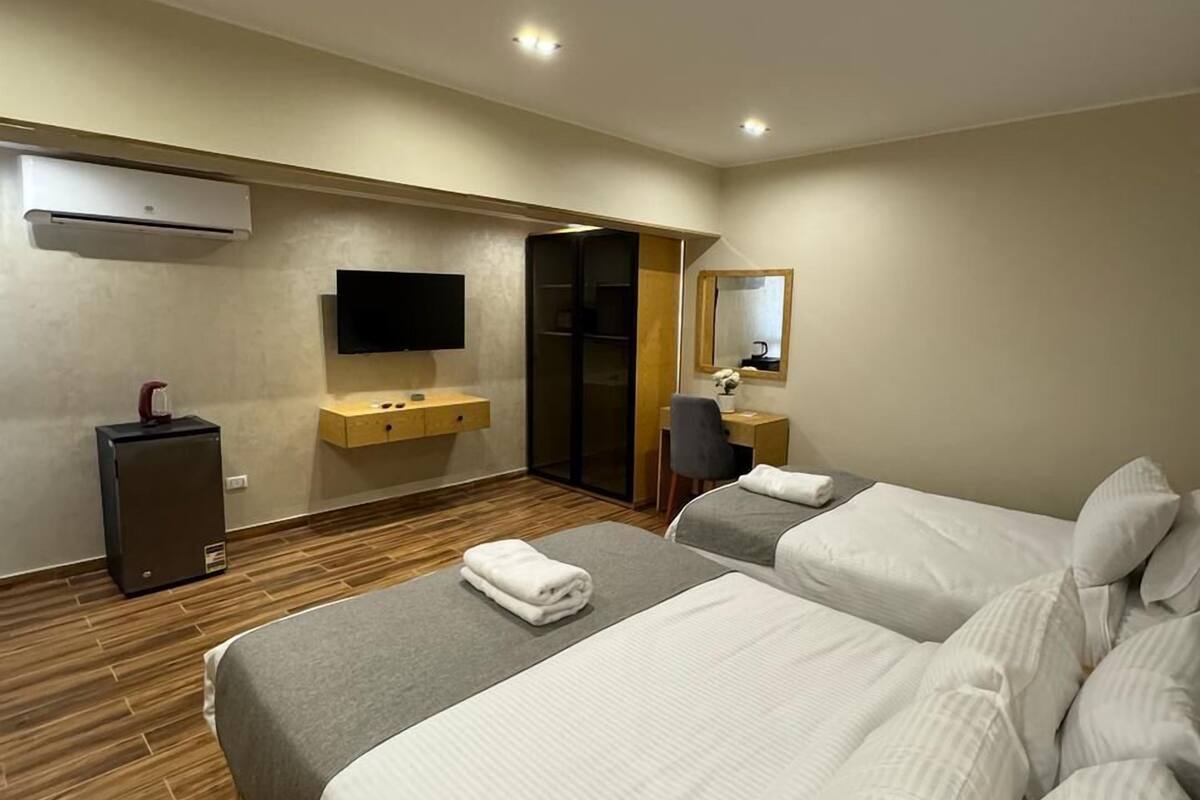 Deluxe Double Room | Desk, soundproofing, WiFi (free)