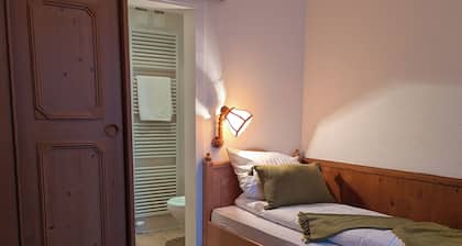 Tannenglück guest room - breathe in the forest air, feel the peace and quiet