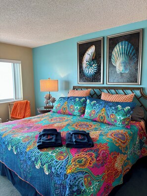 2 bedrooms, desk, free WiFi, bed sheets