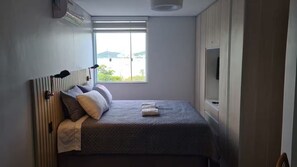 1 chambre, fer et planche à repasser, draps fournis