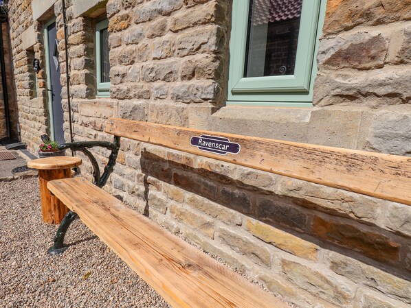 Cottage | Exterior detail - Wayside Farm Dairy Cottage (Scarborough)