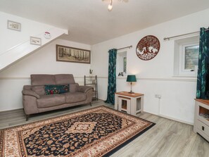 Cottage | Living area - Wayside Farm Dairy Cottage (Scarborough)