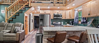 Northwoods Ln Cabin in Clear Creek by Tranquility Retreats