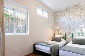 2 bedrooms, iron/ironing board, free WiFi, bed sheets - Las Nectarinas by VillaGranCanaria (Maspalomas)