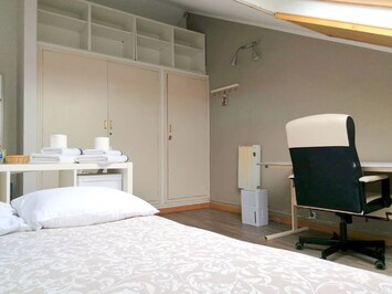 CQ11 ❤️ Cozy Room with Double Bed