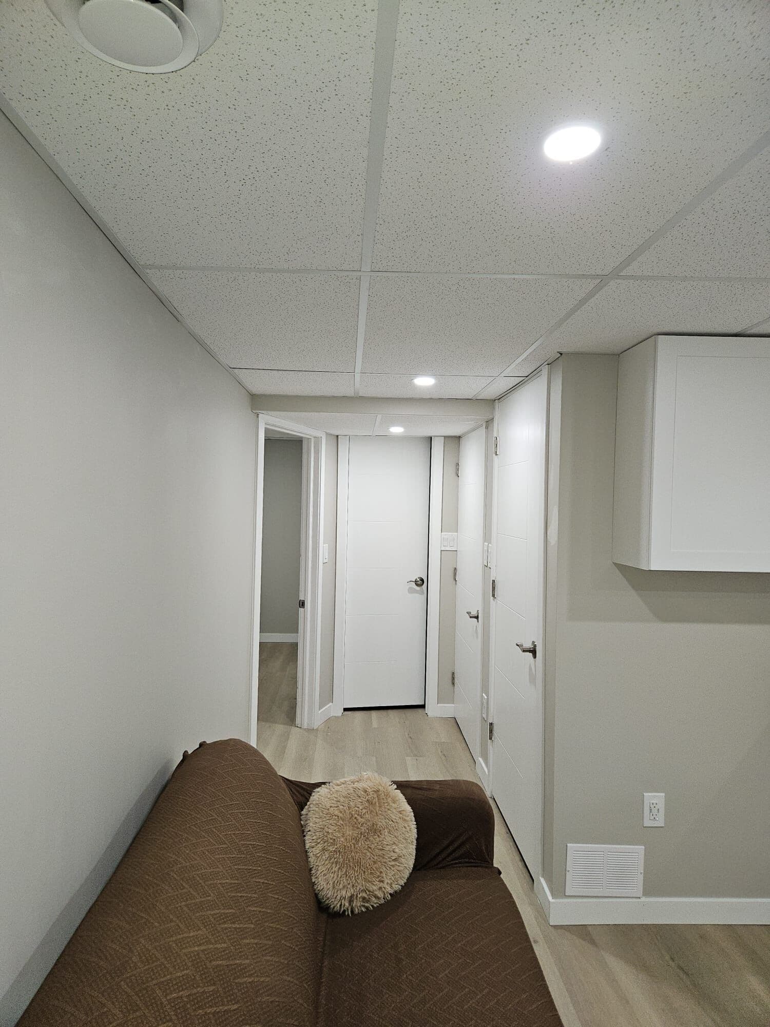 Charming And Exclusive 2-bedroom Basement In Winnipeg With Wifi, Ac - 溫尼伯