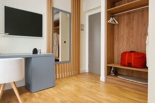 Deluxe Δίκλινο Δωμάτιο (Double) | Δωρεάν είδη από το μίνι μπαρ, χρηματοκιβώτιο στο δωμάτιο, γραφείο 