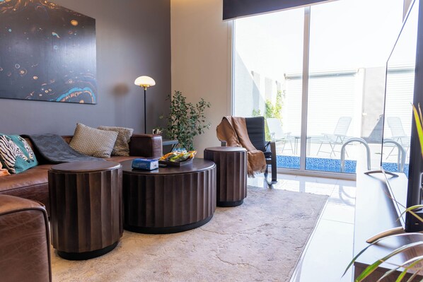 Superior Chalet | Living area | Smart TV - Portal Chalets With Private Pool - Narjs (Riyadh)