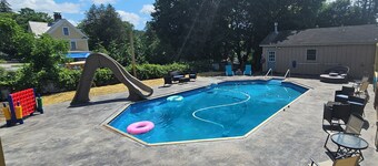 Spacious 6-bedroom House/Minutes From Lake George