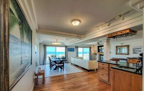 Interior - Oceanside Manor – High Tide: Beachside Luxury (Surf City)
