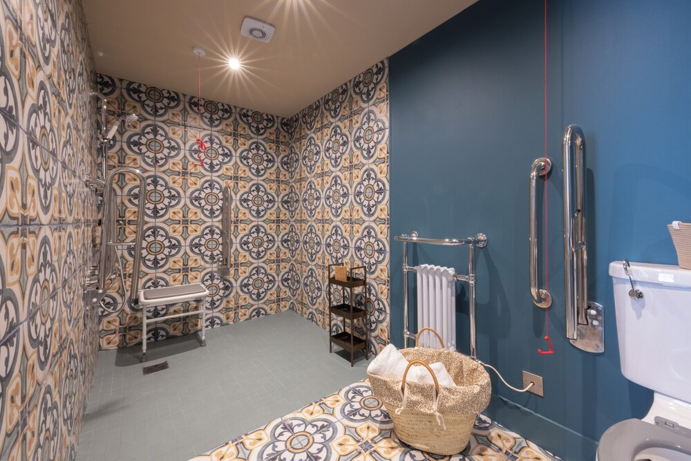 The George & Dragon, A Heartwood Inn by null