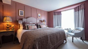 Fancy Room | Ropa de cama de alta calidad y caja de seguridad en la habitación