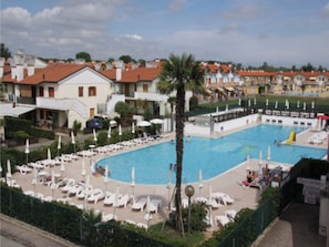 Appartement, 2 chambres, balcon | Piscine