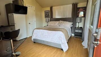 1 bedroom, iron/ironing board, WiFi