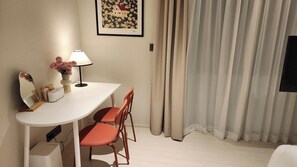 Iron/ironing board, free WiFi