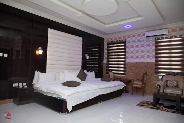 Economy Room, Balcony, City View