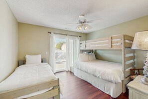 5 多间卧室、熨斗/熨衣板、上网接入、床单