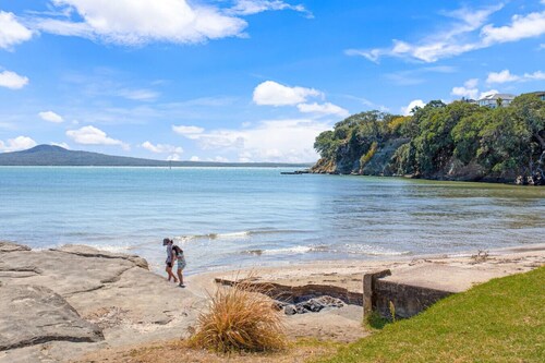 Wonderful Guest Suite Steps to St Heliers Beach