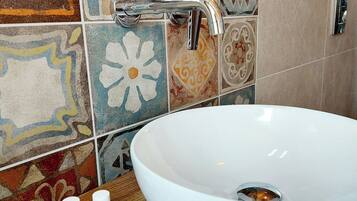 Deluxe-Maisonette, Kanalblick | Badezimmer