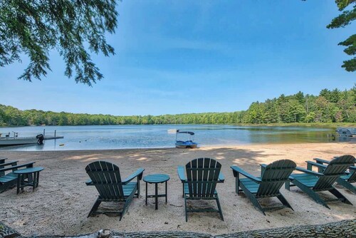 Lakeside Cabin on 250 Private Acres | Vincent Lake