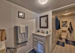 Unclassified image, 5 of 36, button