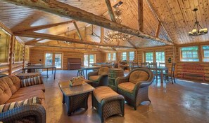 Unclassified image, 2 of 36, button