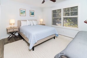 3 makuuhuonetta, silitysrauta/-lauta, ilmainen Wi-Fi, vuodevaatteet