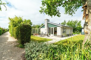 บ้านพัก | ระเบียง