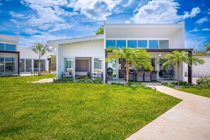 Exterior - Stylish Playa Avellanas home with private pool, hot tub, and scenic views (Playa Avellanas)