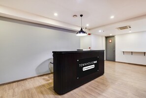 House | Reception