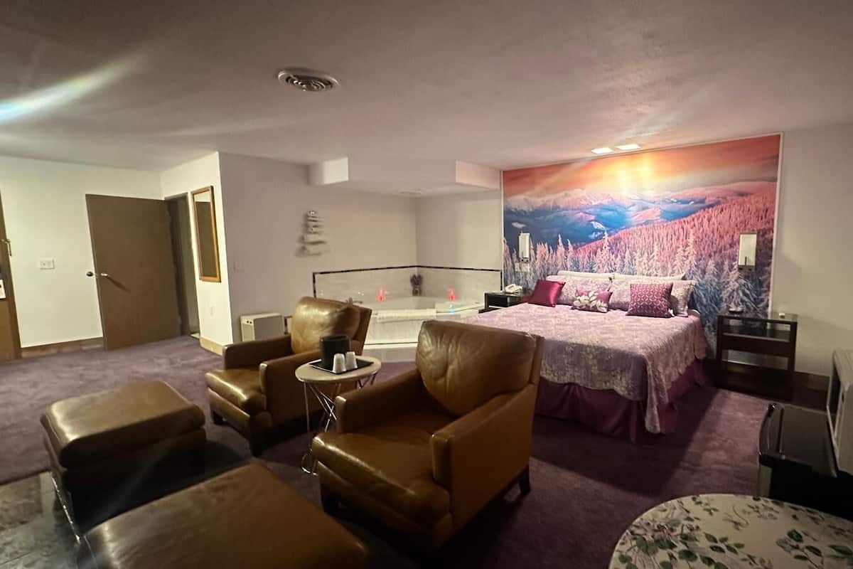 Premium Suite | 1 bedroom, soundproofing, free WiFi, bed sheets