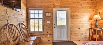 Salmonfly Cabin