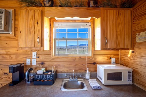 Salmonfly Cabin
