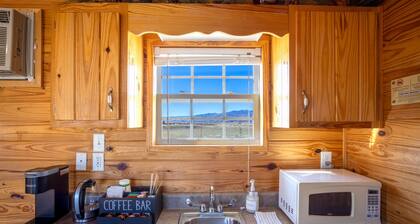 Salmonfly Cabin