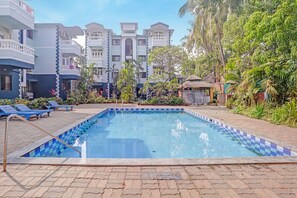 House | Pool