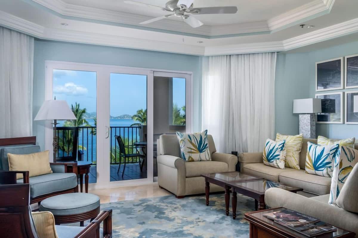 Luxury Residence 2-Bedroom with Ocean View and Kitchen | 2 habitaciones y ropa de cama hipoalergénica