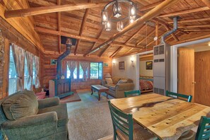 Interior - Vincent Lake Cabin #4 (Levering)