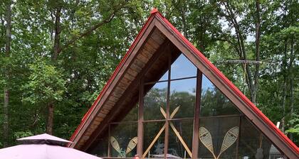 Cozy and Comfortable "A" Frame Chalet minutes from Downtown Wolfeboro