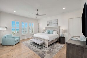 6 bedrooms, iron/ironing board, travel crib, internet