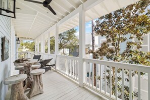 Outdoor dining - Watercolor Parkside|Cerulean Park|Golf Cart|Private Pool (Coming January 2026) (Watercolor)