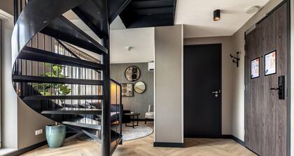 Family Apartment w/ Bunk Beds