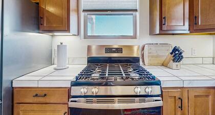 Cozy, dog-friendly home on 3 acres, with incredible views, wood stove, WIFI