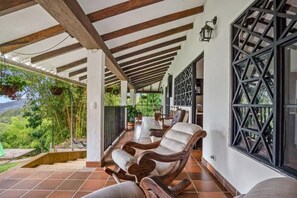 Terrace/patio - Finca Palmeras | Pool | Jacuzzi | Game Room | Cali (Cali)