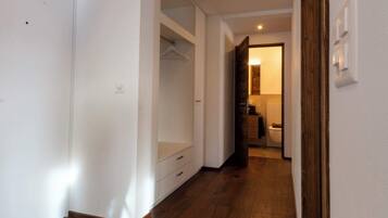 Basic Apartment | Interior